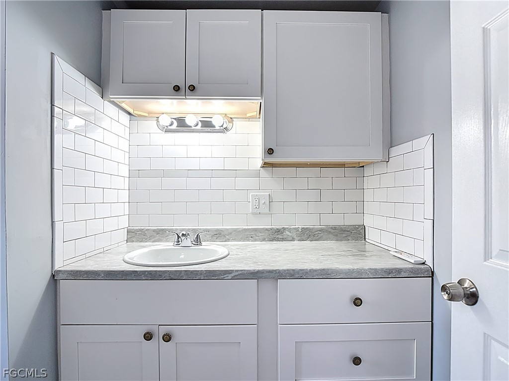 2425 Case Lane North Fort Myers FL 33917 2026009501 image30