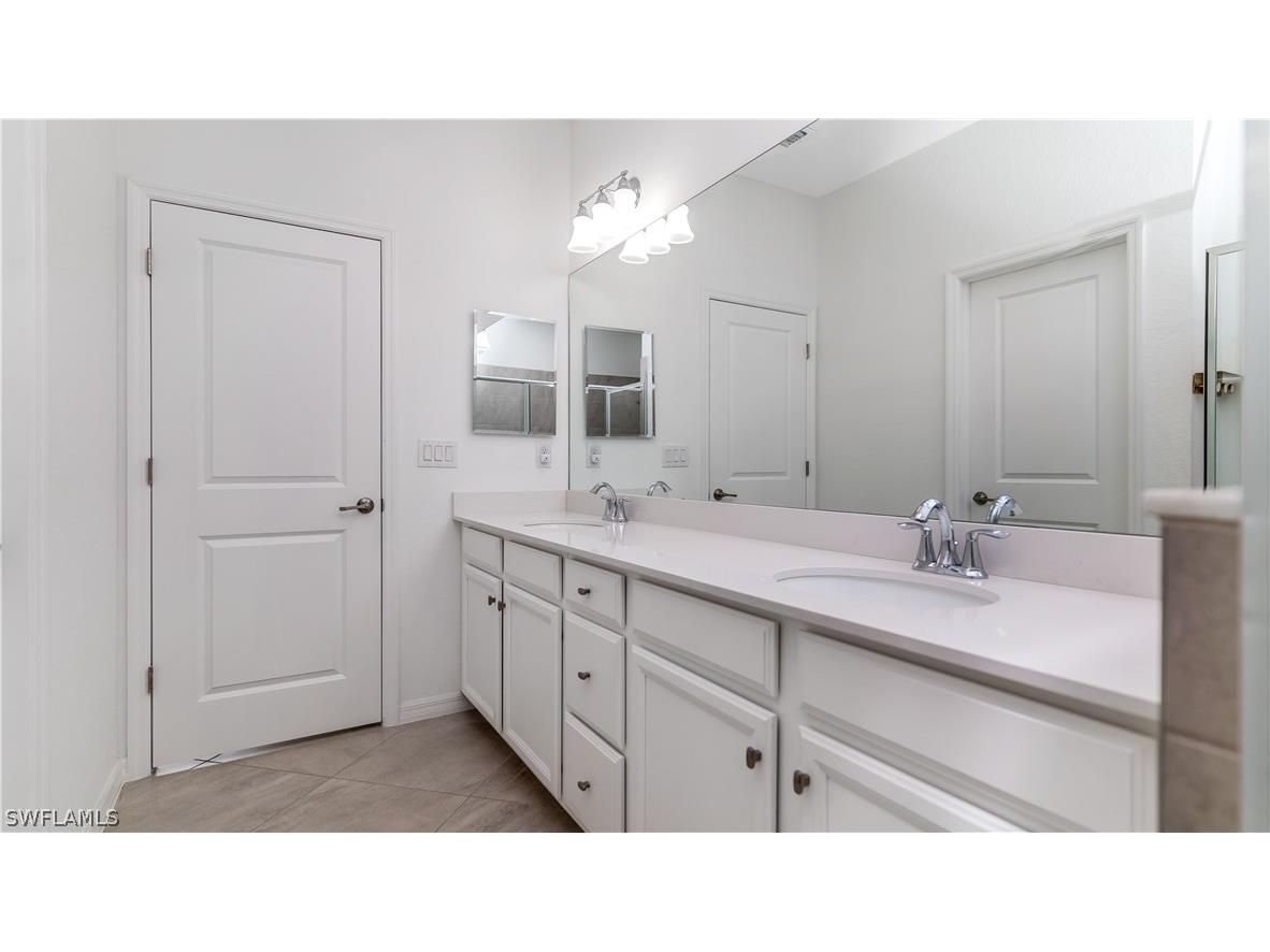 2425 Orchard Street Naples FL 34120 226008466 image15