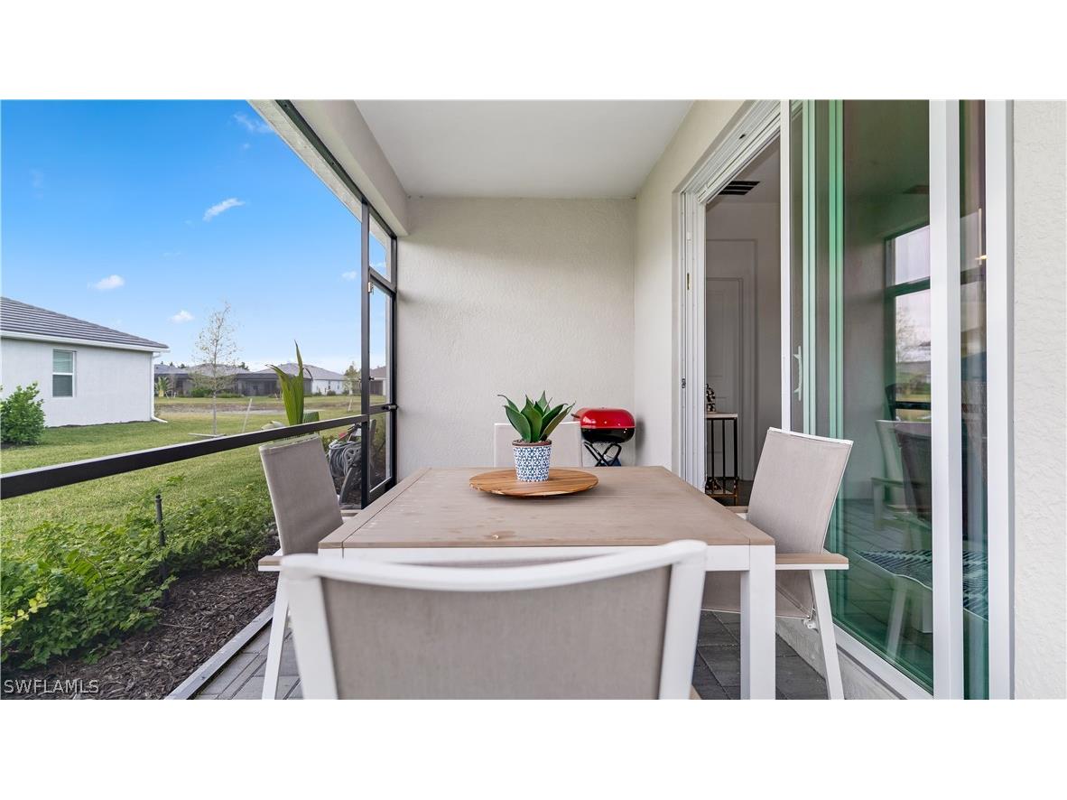 2425 Orchard Street Naples FL 34120 226008466 image25