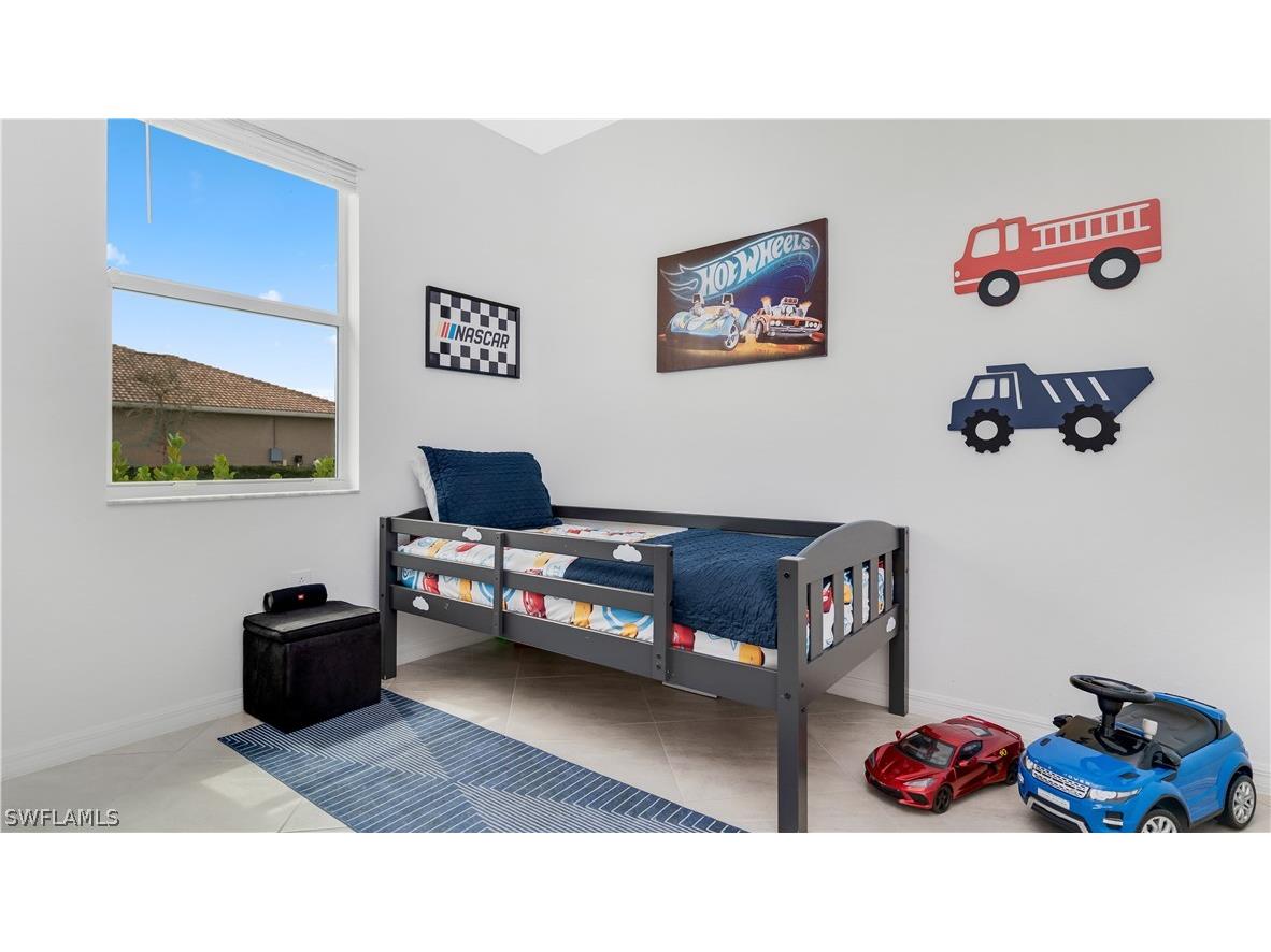 2425 Orchard Street Naples FL 34120 226008466 image30