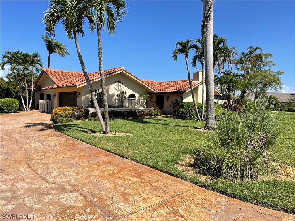 2426 Duchess Court Naples FL 34112 223059055 image1