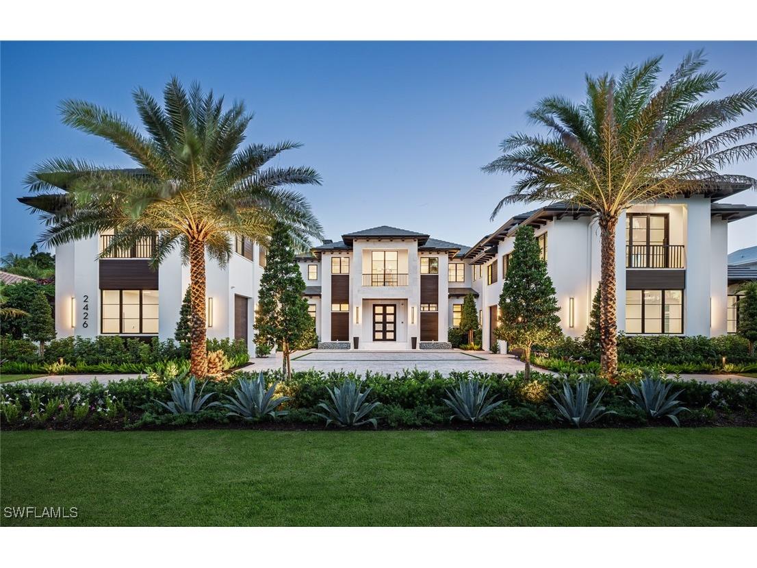 2426 Indian Pipe Way Naples FL 34105 223032865 image1