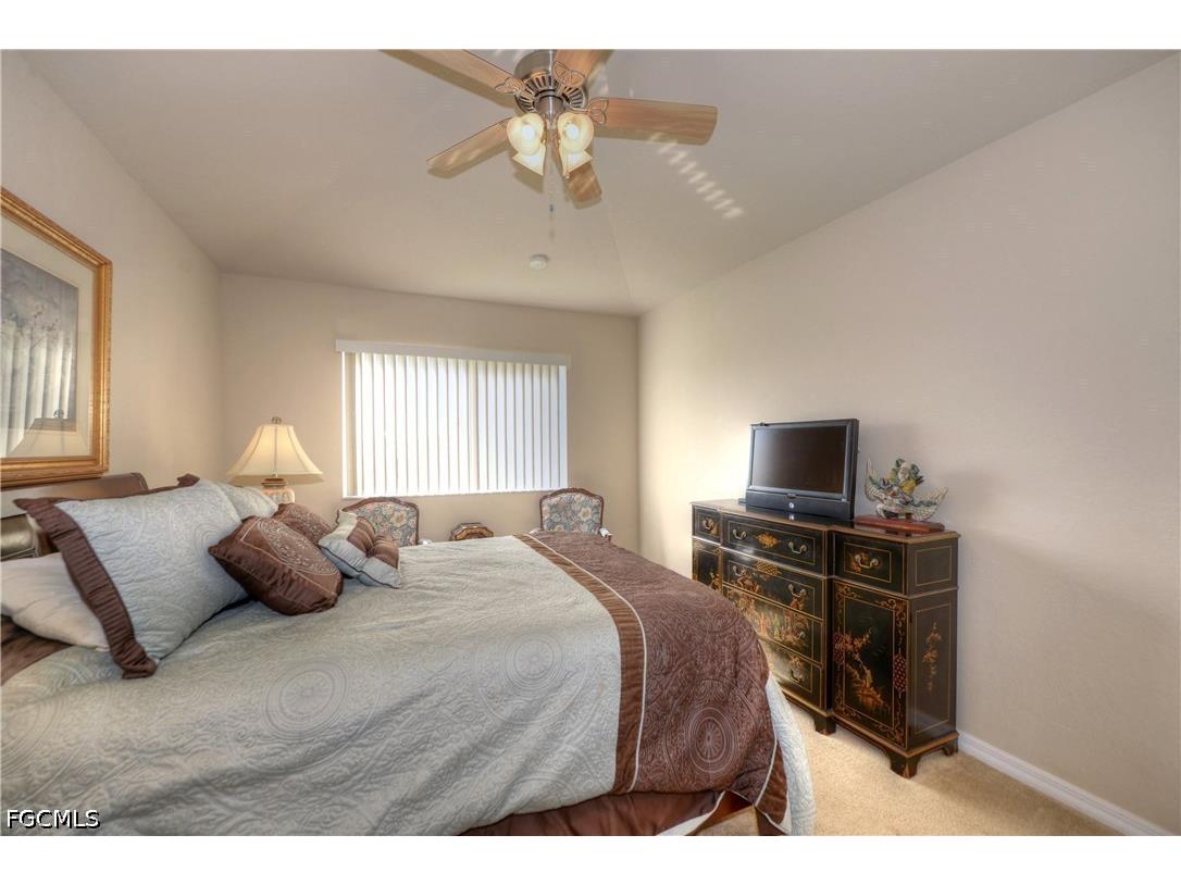 2426 Laurentina Lane Cape Coral FL 33909 2026014259 image11