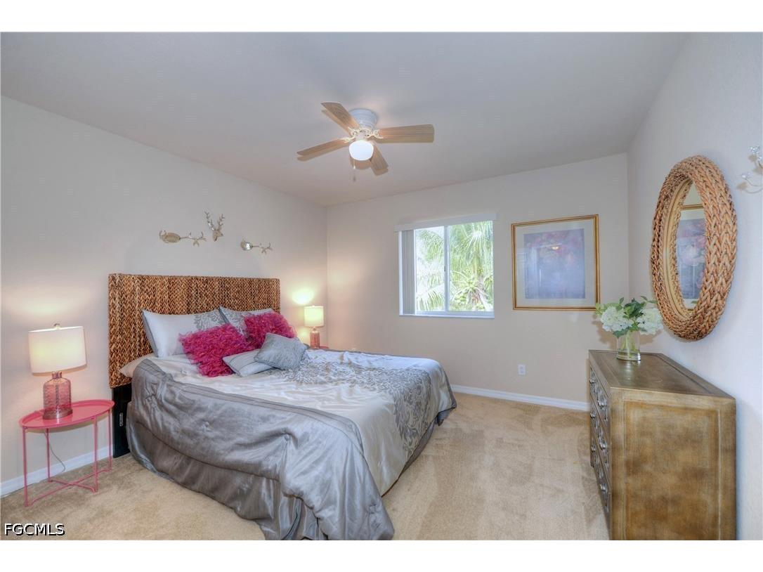 2426 Laurentina Lane Cape Coral FL 33909 2026014259 image12