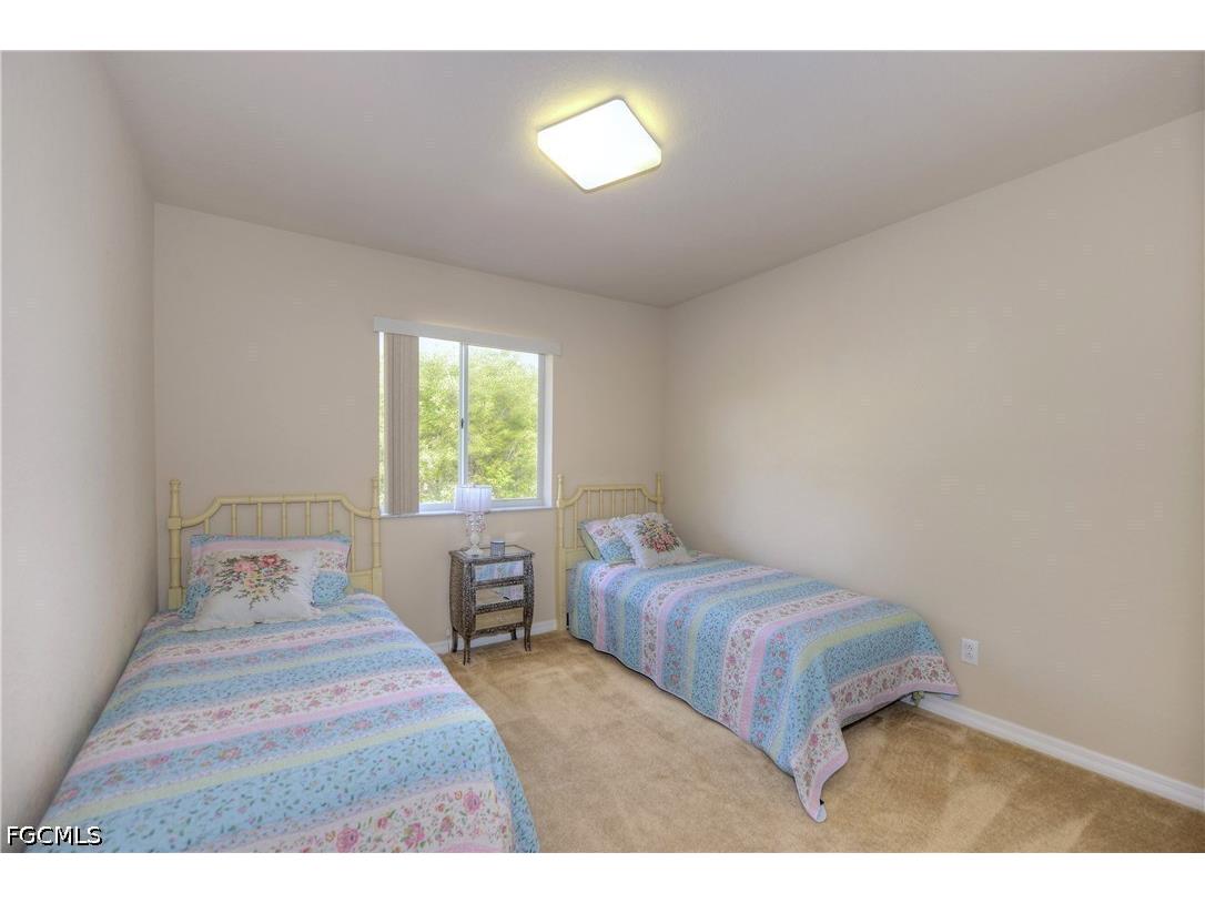 2426 Laurentina Lane Cape Coral FL 33909 2026014259 image14