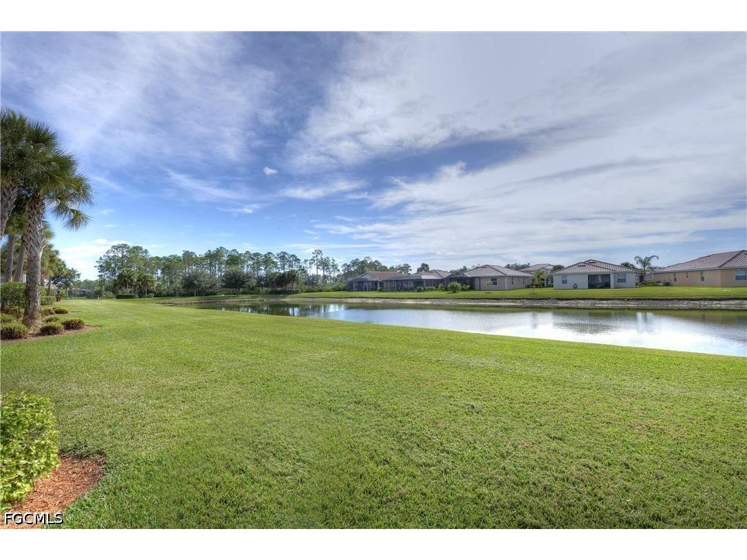 2426 Laurentina Lane Cape Coral FL 33909 2026014259 image15