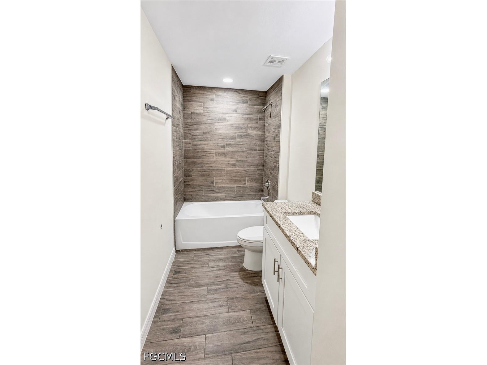 2426 Millie Avenue S Lehigh Acres FL 33973 2026027585 image4