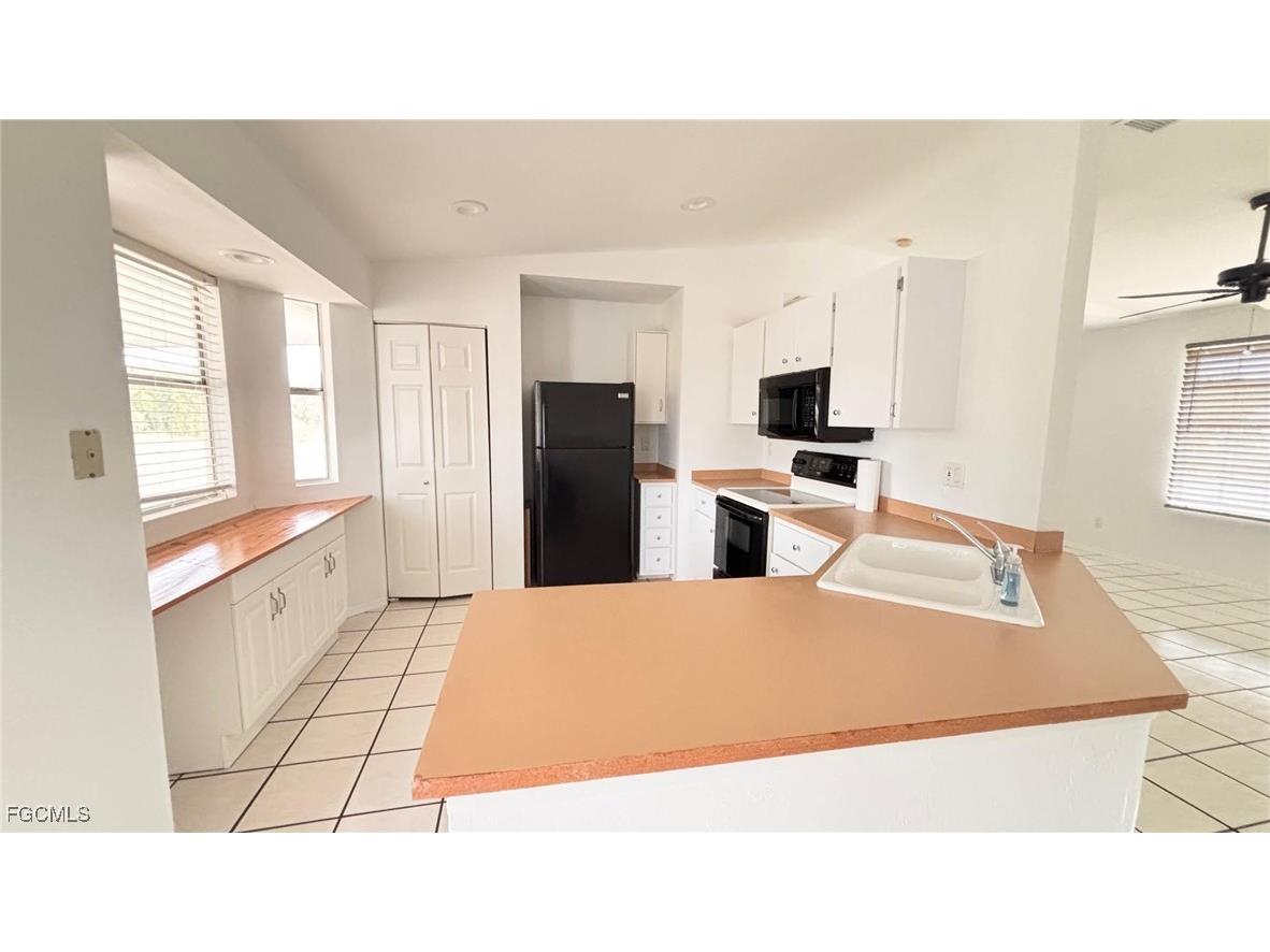 2426 NE 23rd Avenue Cape Coral FL 33909 2025012305 image17