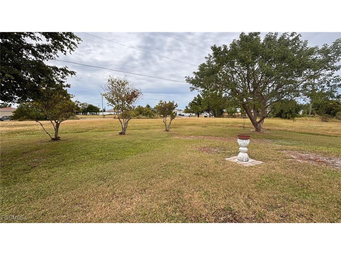 2426 NE 23rd Avenue Cape Coral FL 33909 2025012305 image24