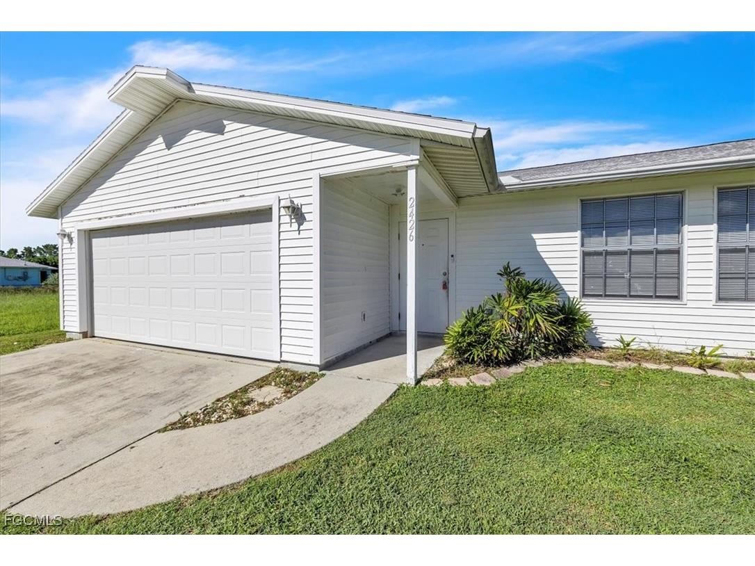 2426 NE 23rd Avenue Cape Coral FL 33909 2025012305 image5