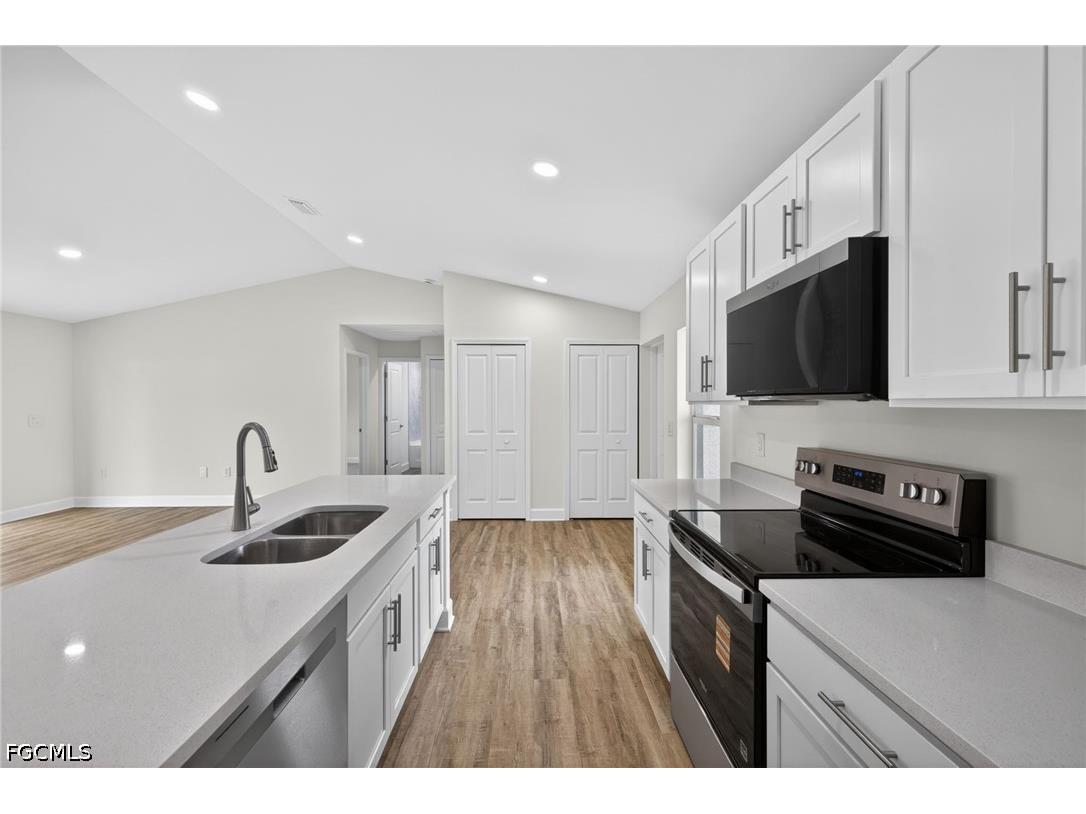 2426 NW 19th Avenue Cape Coral FL 33993 2026018496 image3