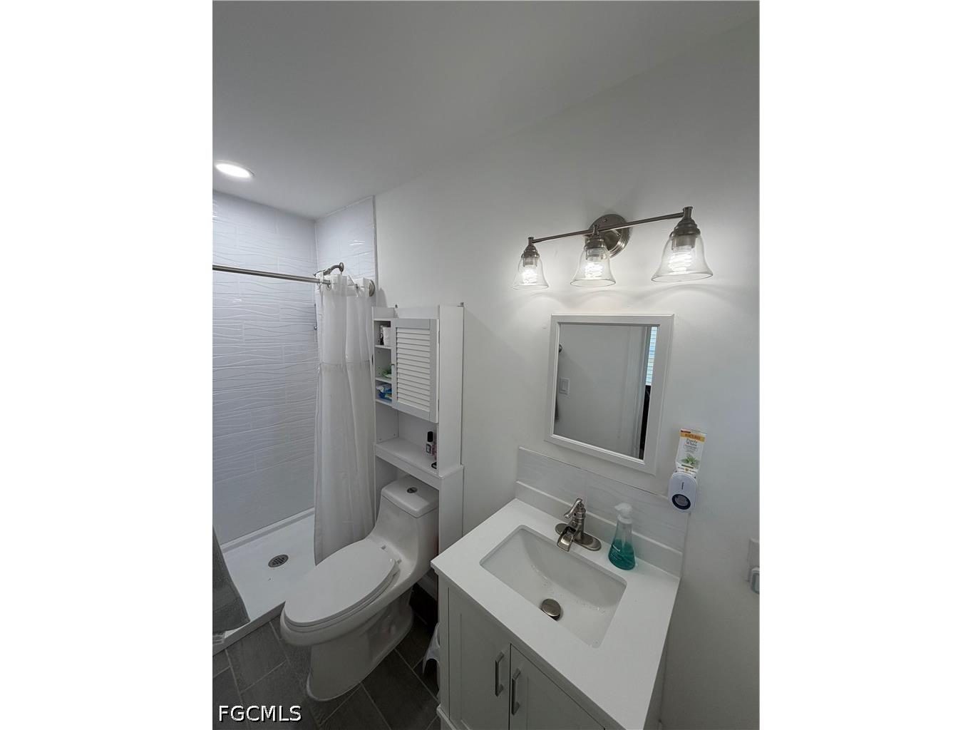 2426 Stella Street Fort Myers FL 33901 2026013993 image5