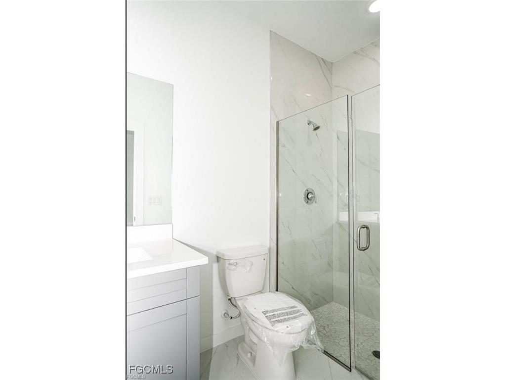 2427 Mansfield Avenue S Lehigh Acres FL 33973 2025022420 image8