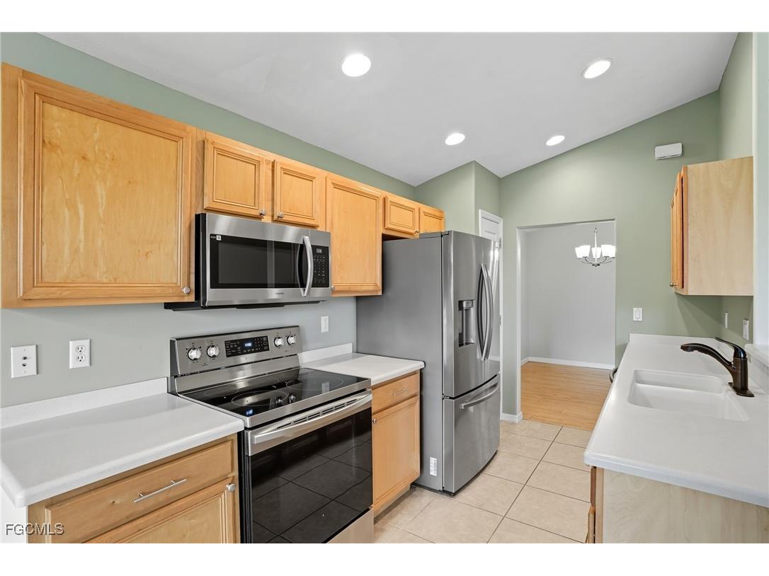 2427 Woodbourne Place Cape Coral FL 33991 2025012674 image11