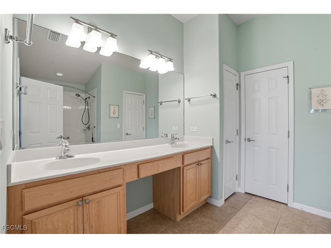 2427 Woodbourne Place Cape Coral FL 33991 2025012674 image18