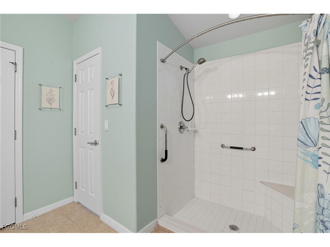 2427 Woodbourne Place Cape Coral FL 33991 2025012674 image19