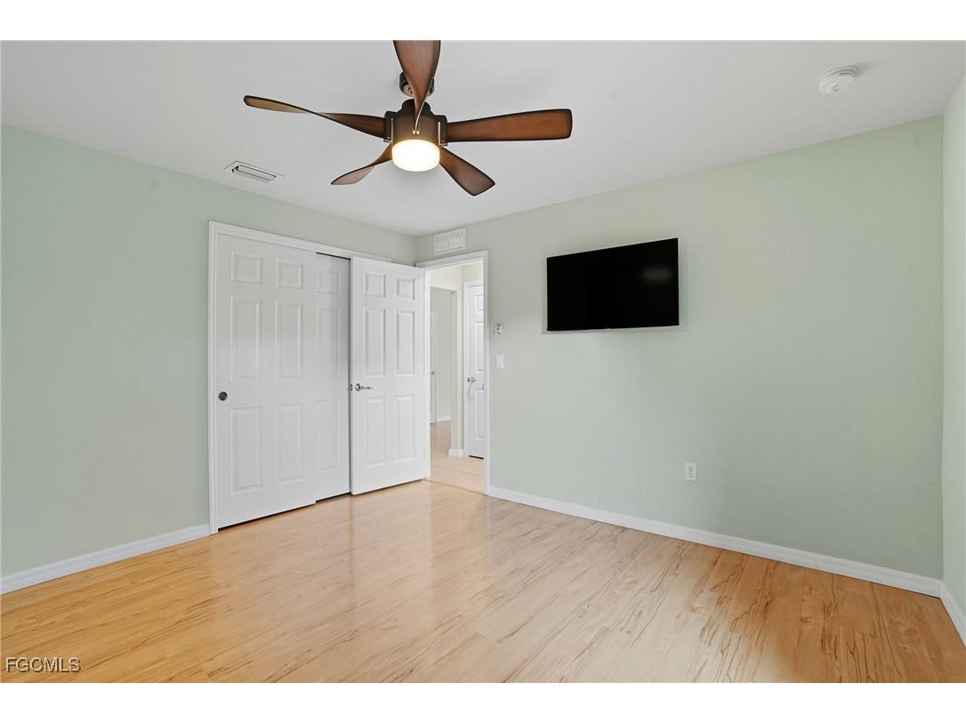 2427 Woodbourne Place Cape Coral FL 33991 2025012674 image25