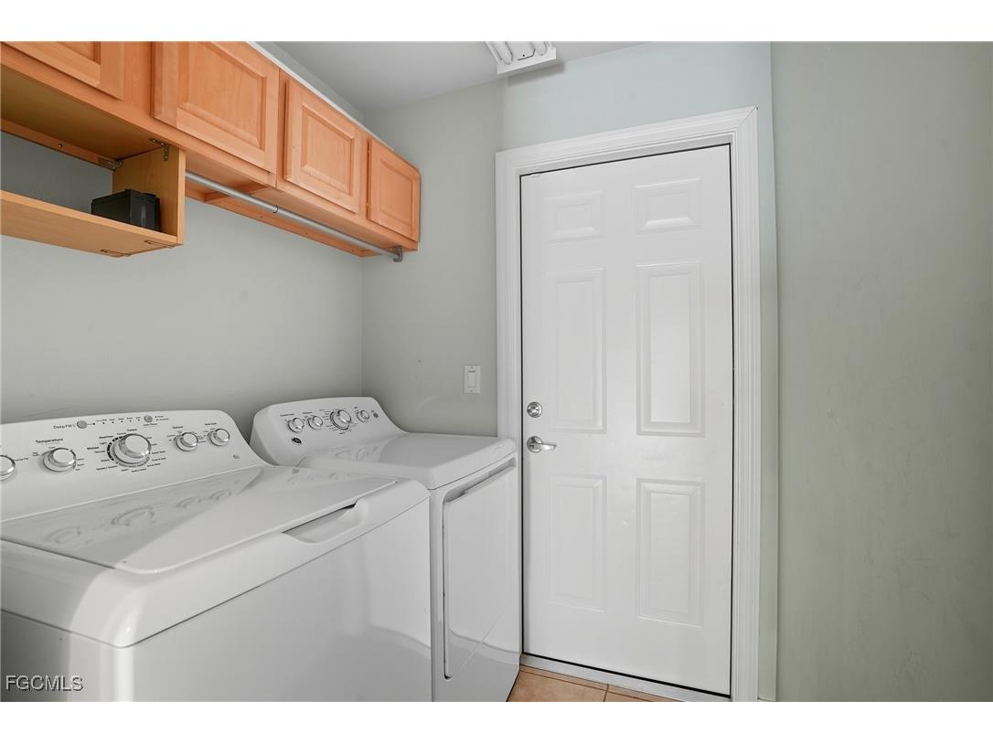 2427 Woodbourne Place Cape Coral FL 33991 2025012674 image27