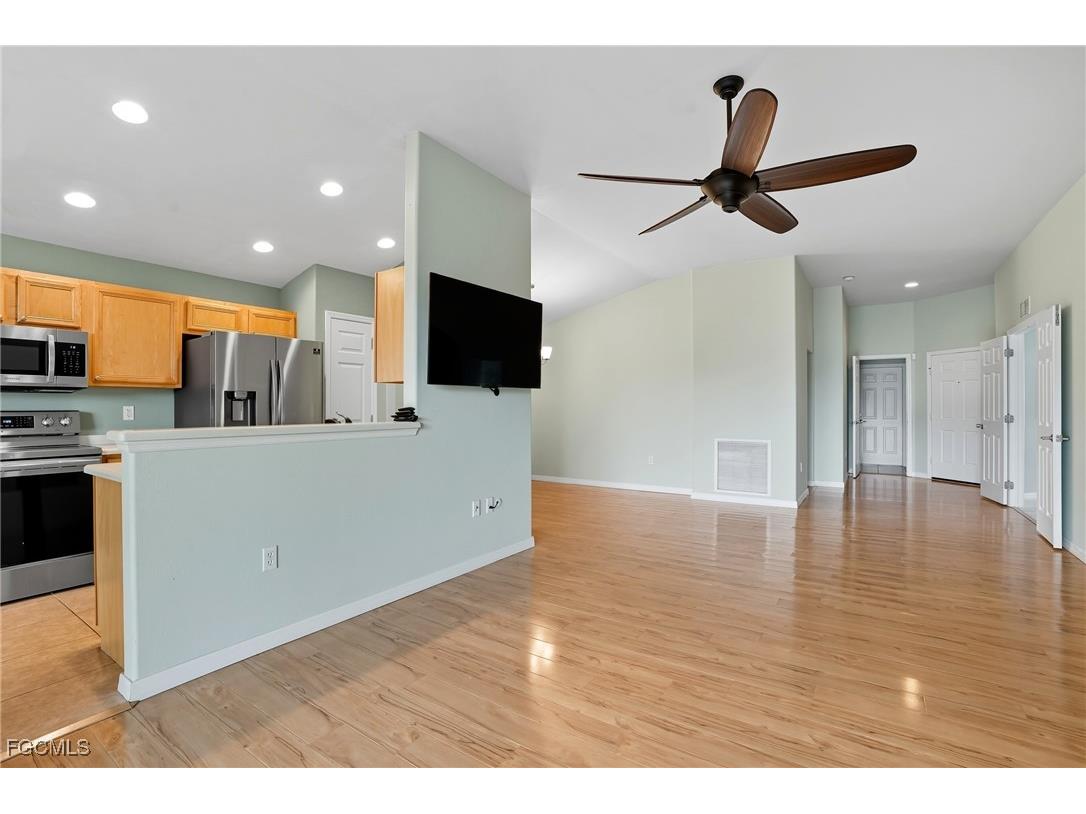 2427 Woodbourne Place Cape Coral FL 33991 2025012674 image5