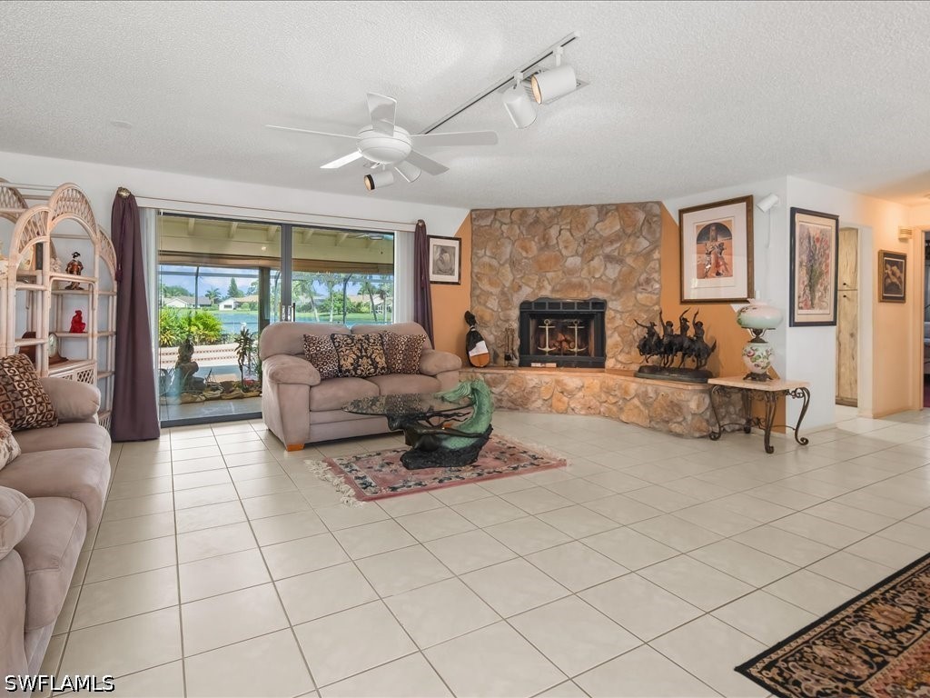 2428 Duchess Court Naples FL 34112 226020876 image9