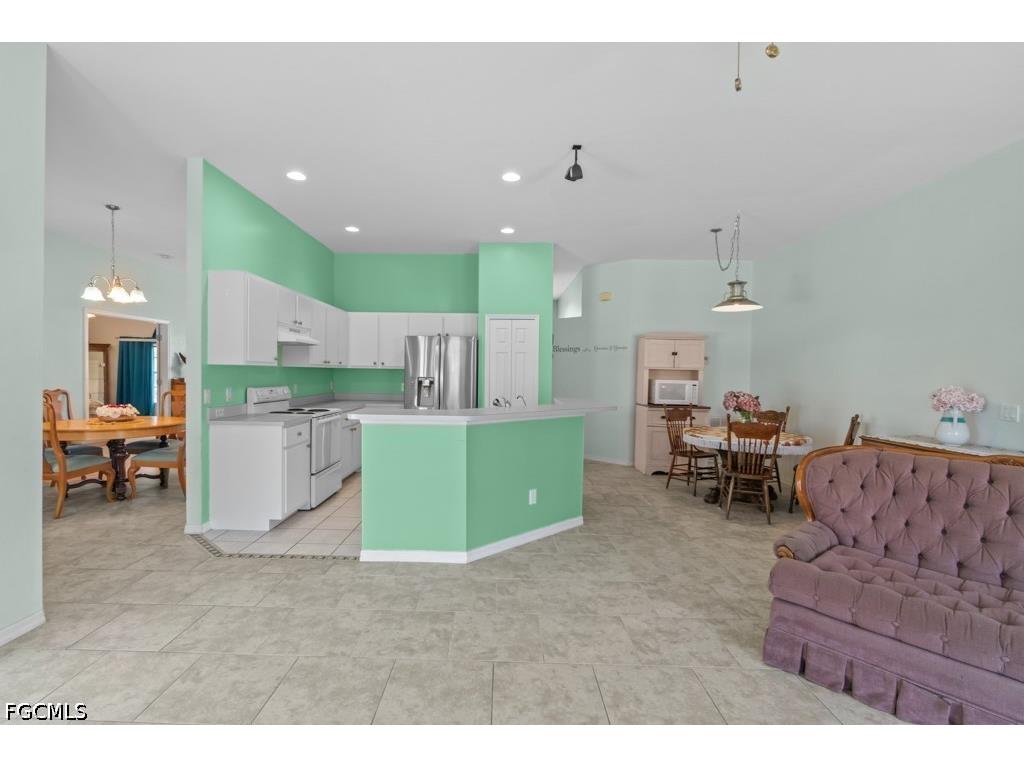 2429 Everest Parkway Cape Coral FL 33904 2026019312 image10
