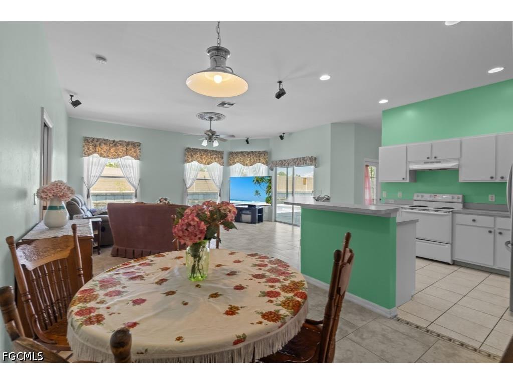 2429 Everest Parkway Cape Coral FL 33904 2026019312 image13