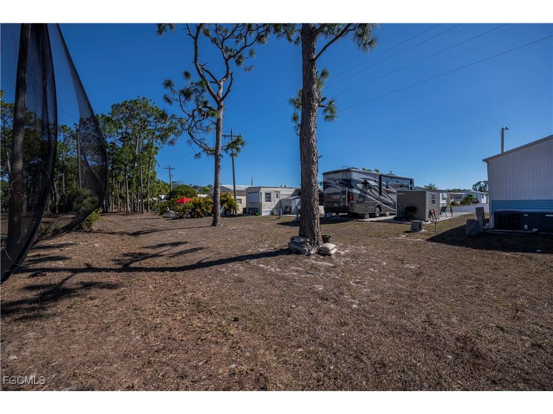 243 Caravan Circle North Fort Myers FL 33903 2026005368 image11
