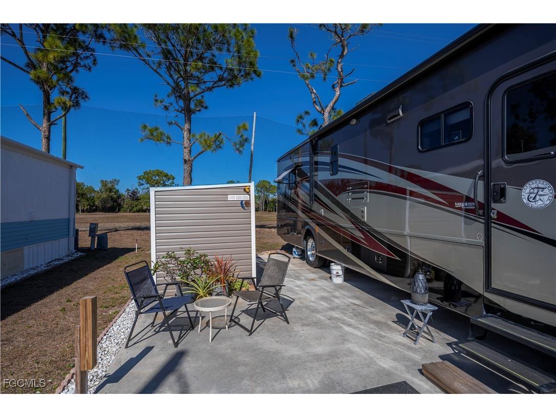243 Caravan Circle North Fort Myers FL 33903 2026005368 image12