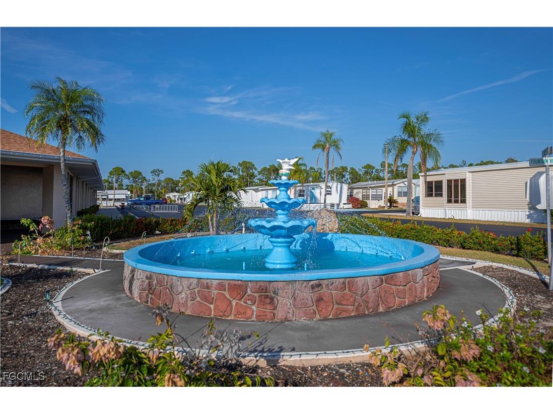 243 Caravan Circle North Fort Myers FL 33903 2026005368 image17