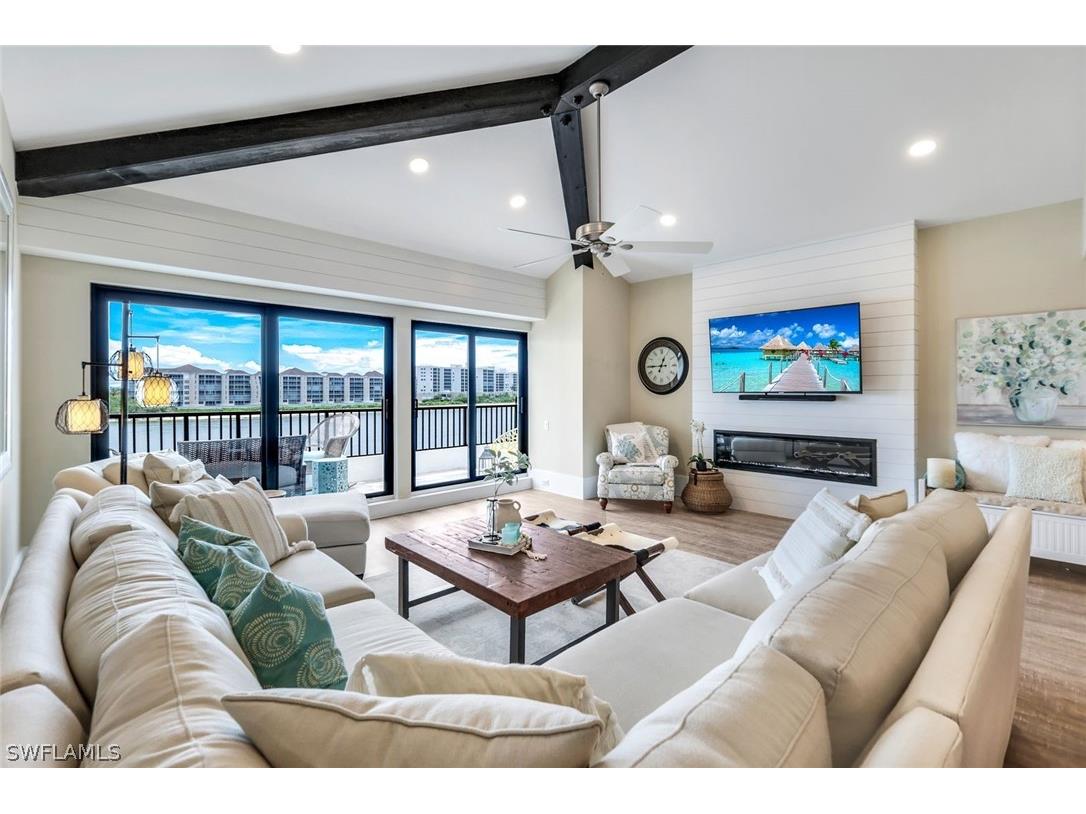 243 La Peninsula Boulevard #243 Naples FL 34113 224059752 image1