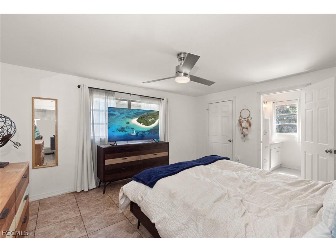 243 Lakeview Drive North Fort Myers FL 33917 2026009353 image17