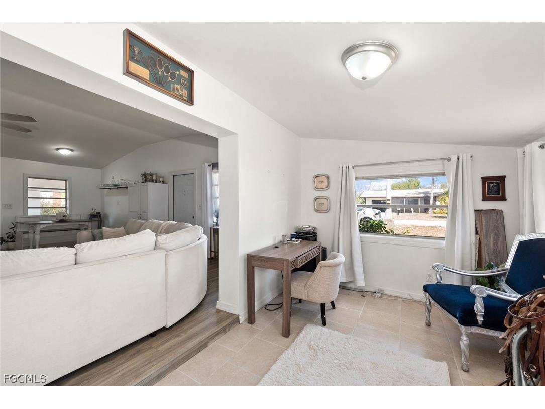243 Lakeview Drive North Fort Myers FL 33917 2026009353 image6
