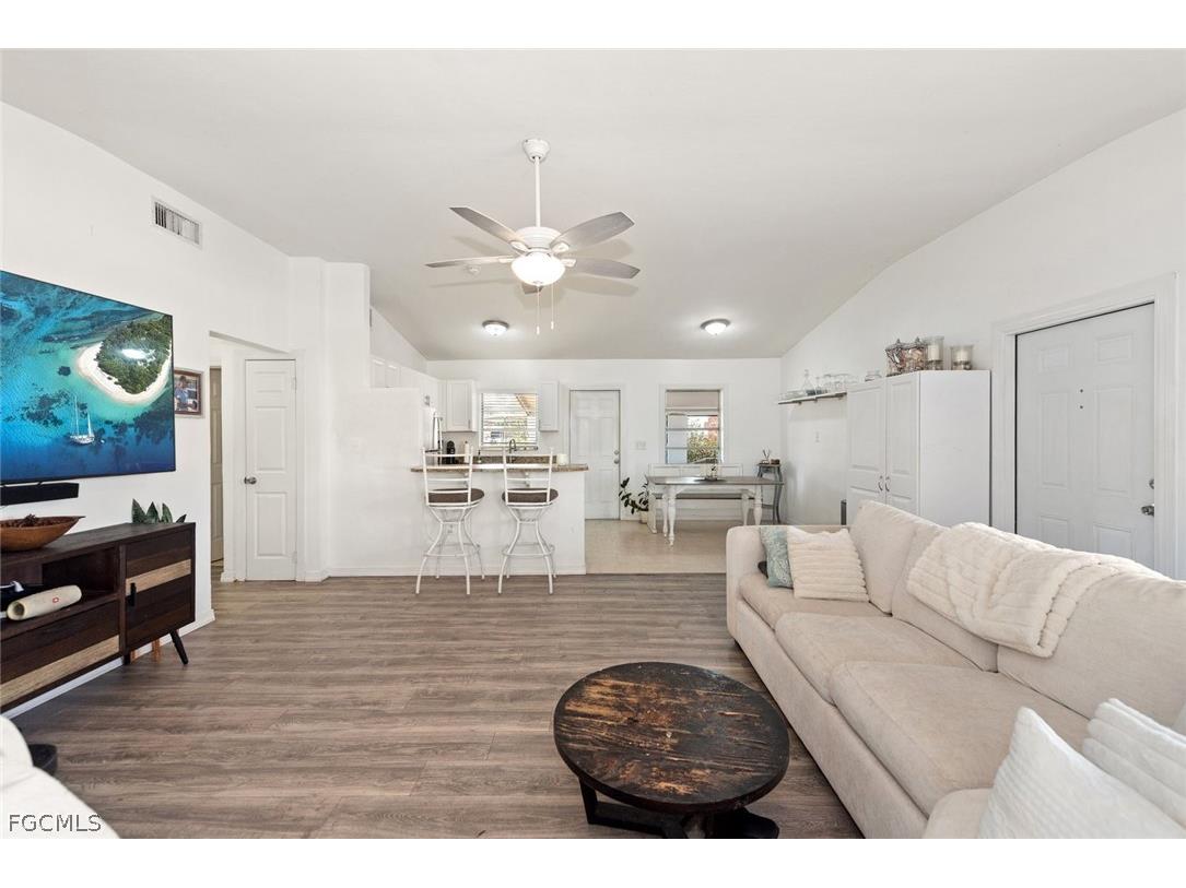243 Lakeview Drive North Fort Myers FL 33917 2026009353 image7