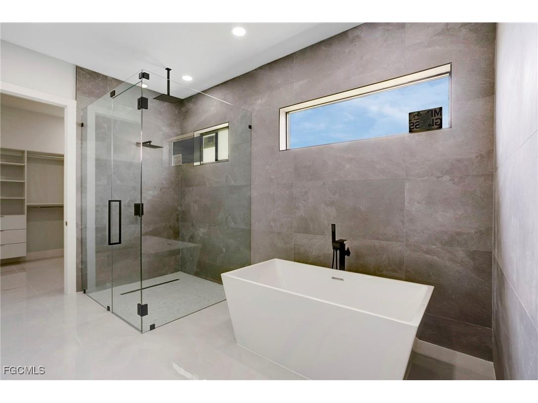 243 SW 24th Place Cape Coral FL 33991 2026005070 image11