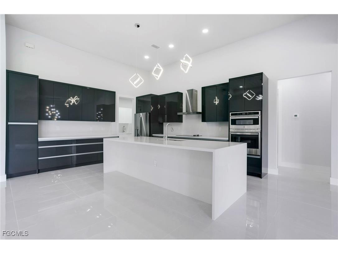 243 SW 24th Place Cape Coral FL 33991 2026005070 image5