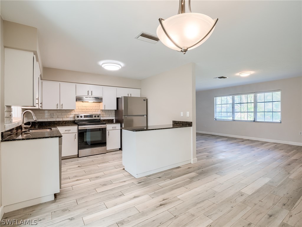 2430 Aldridge Avenue Fort Myers FL 33907 224024998 image1