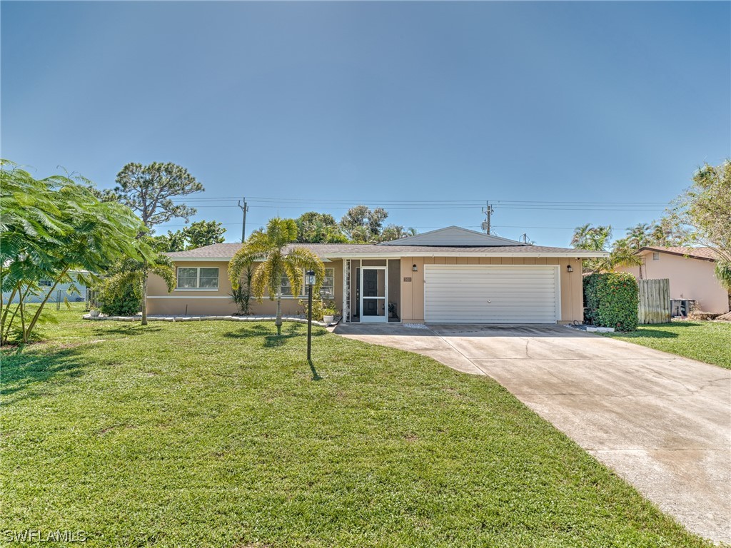2430 Jasper Avenue Fort Myers FL 33907 223073334 image1