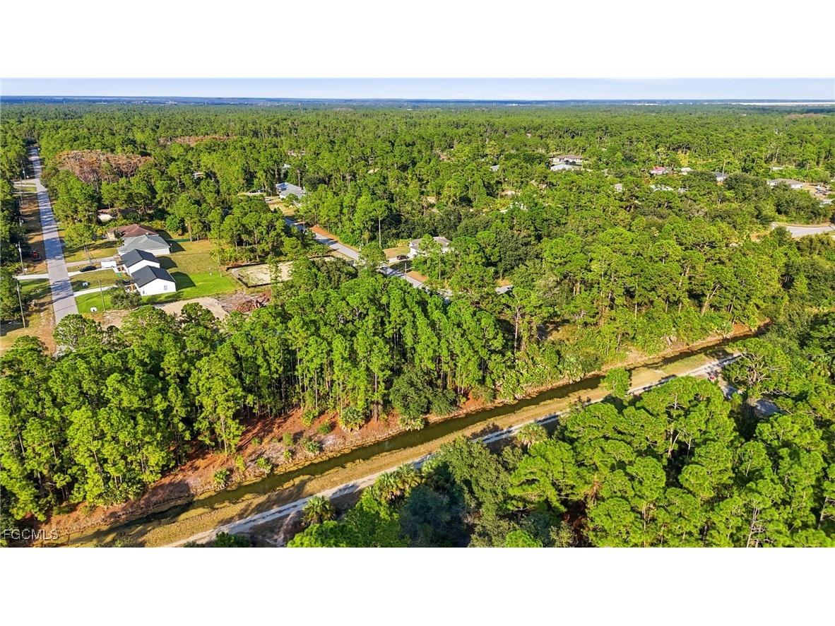 2430 Mabry Street Alva FL 33920 2025021104 image13