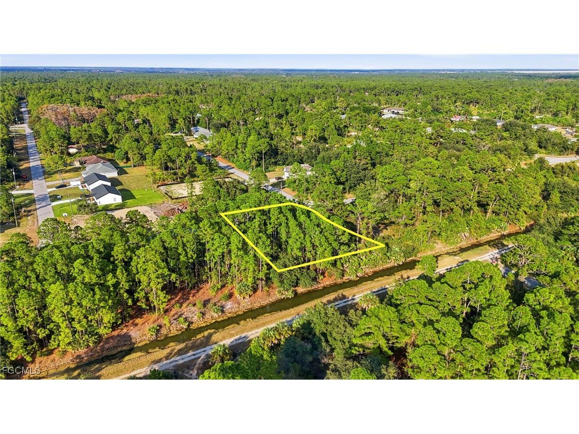 2430 Mabry Street Alva FL 33920 2025021104 image14