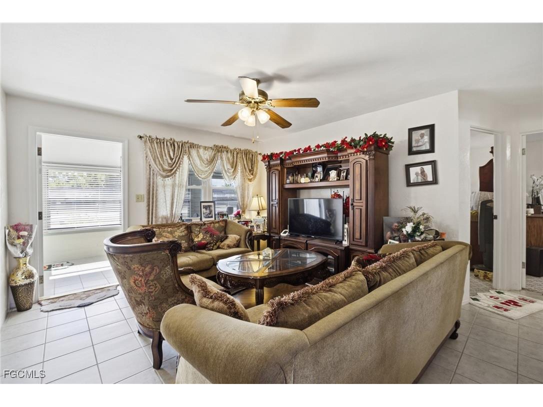 2431 Hunter Terrace Fort Myers FL 33901 2026002106 image14