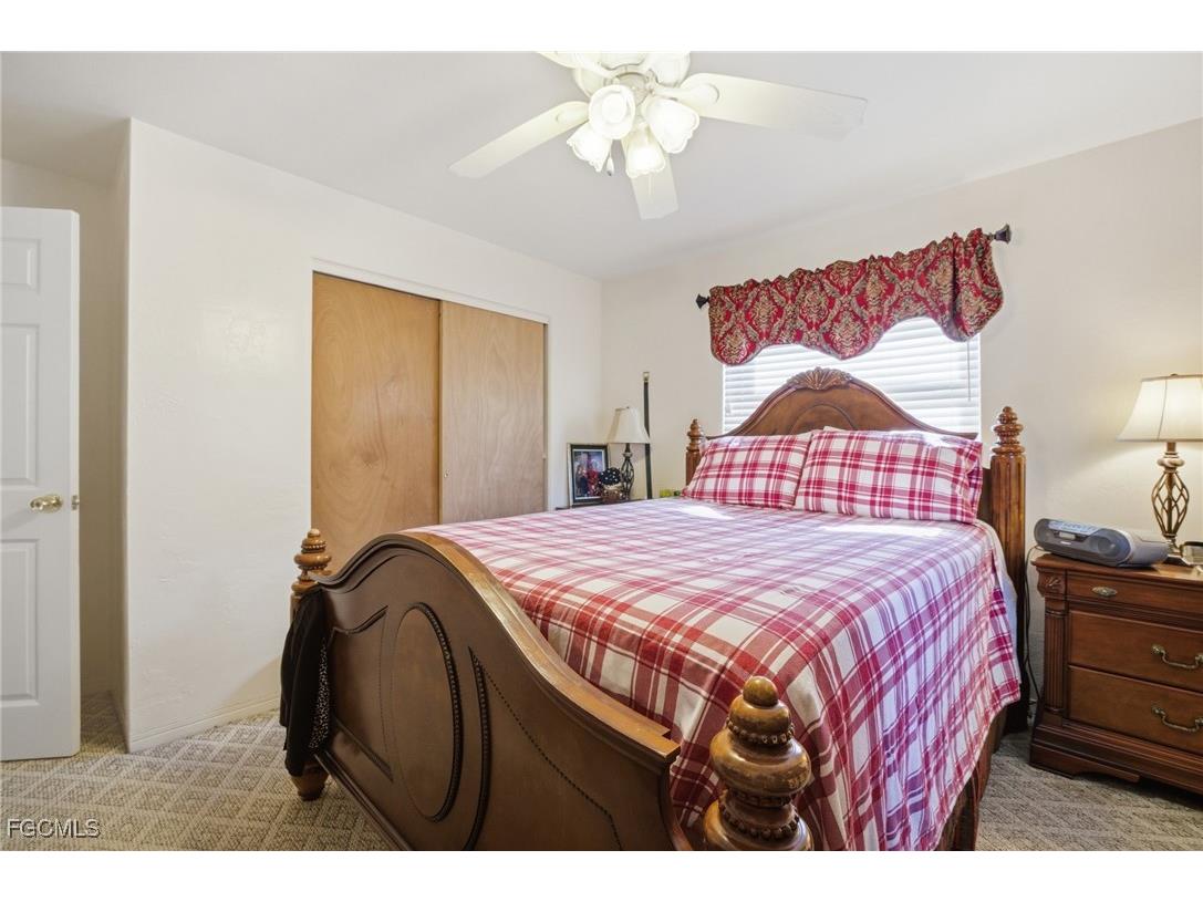 2431 Hunter Terrace Fort Myers FL 33901 2026002106 image16