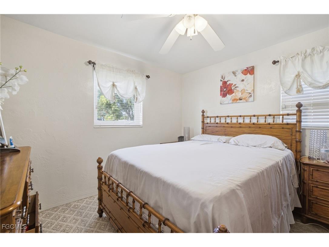 2431 Hunter Terrace Fort Myers FL 33901 2026002106 image19