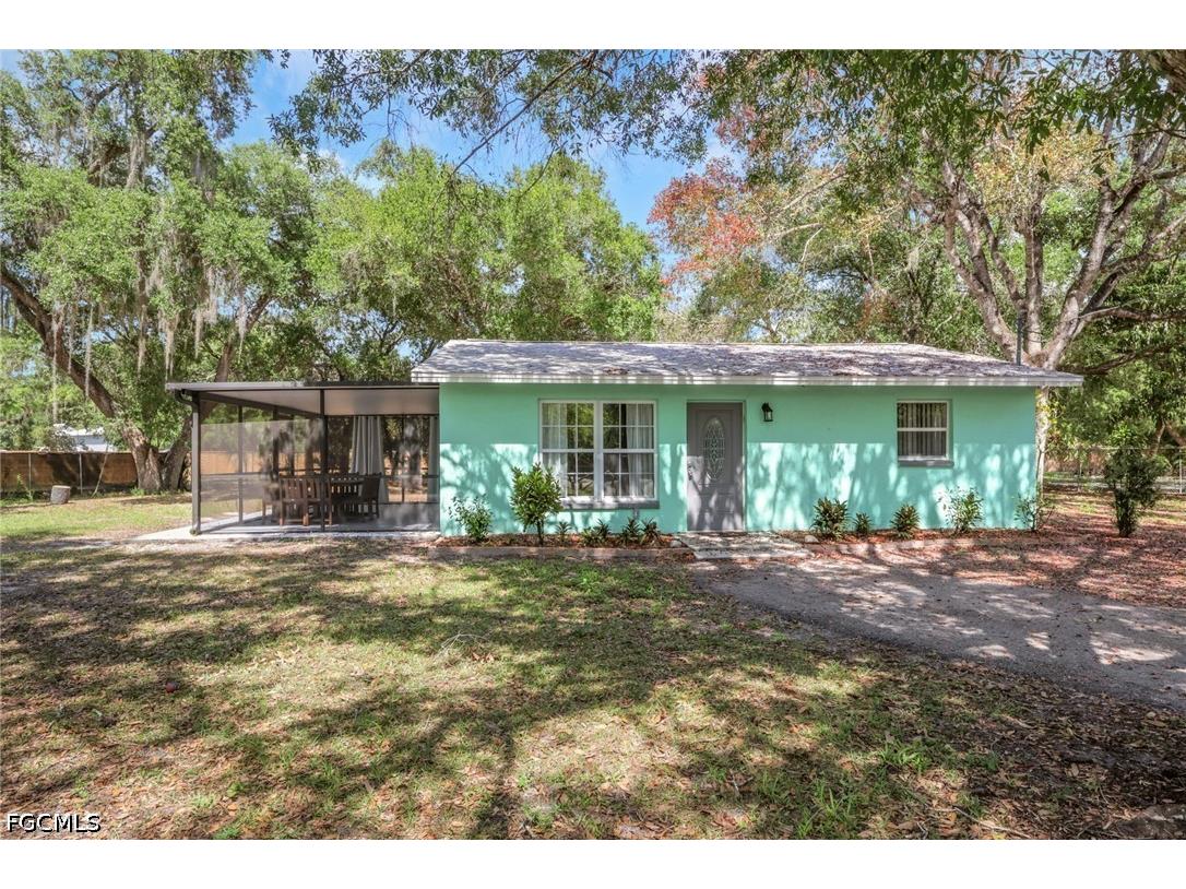 2431 Lippincott Road Alva FL 33920 2026018464 image2