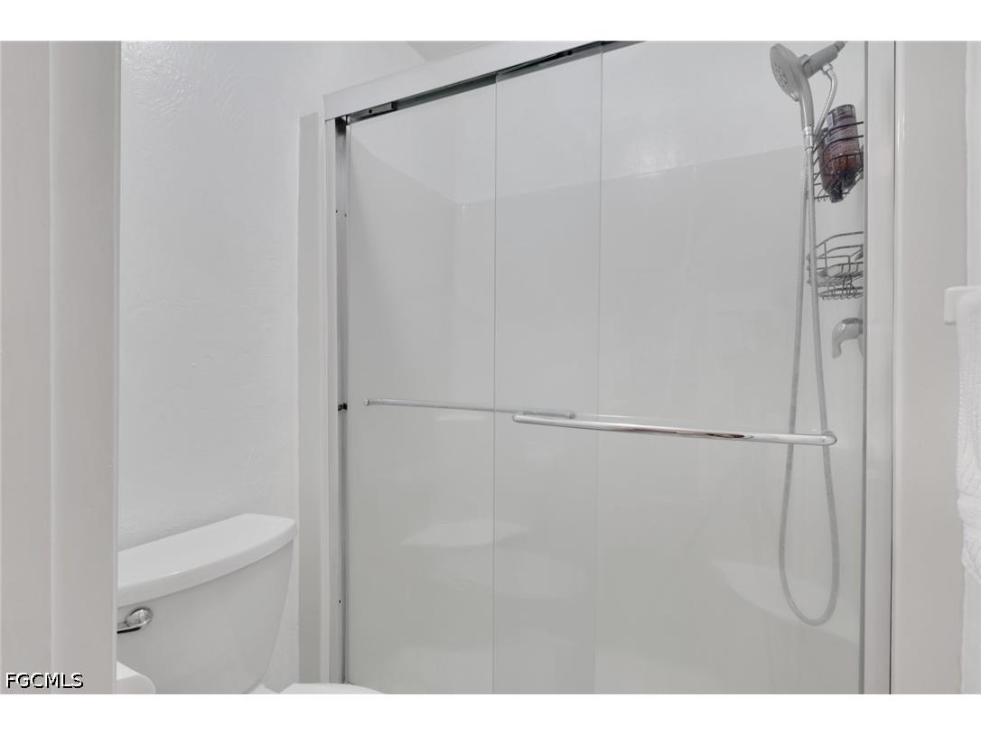 2431 Lippincott Road Alva FL 33920 2026018464 image25