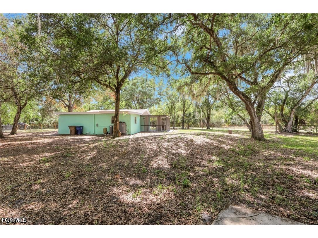 2431 Lippincott Road Alva FL 33920 2026018464 image34