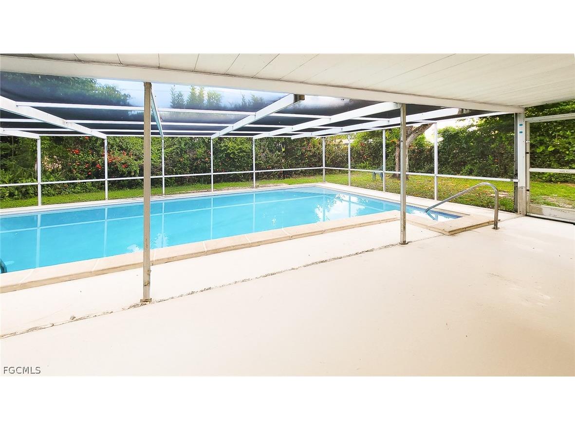 2431 Welch Street Fort Myers FL 33901 2026005830 image14