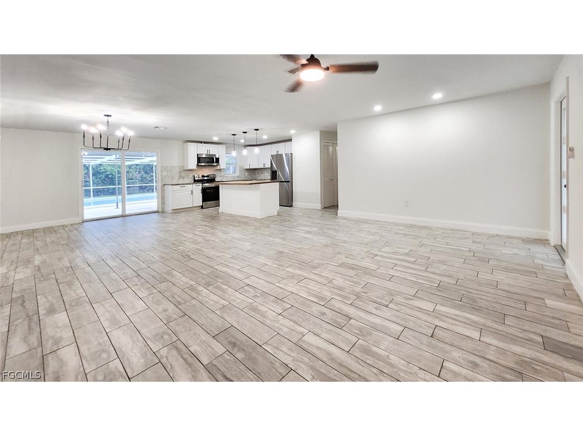 2431 Welch Street Fort Myers FL 33901 2026005830 image6