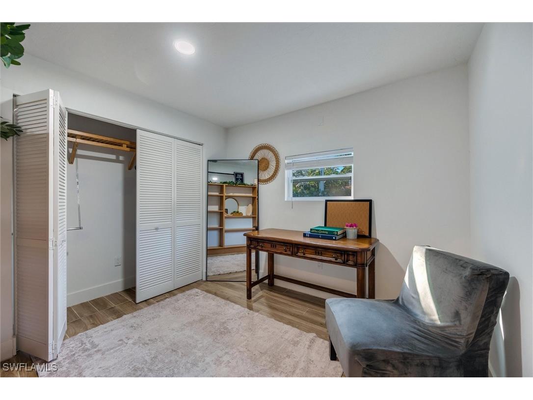 2432 Lake Avenue Naples FL 34112 226001114 image20