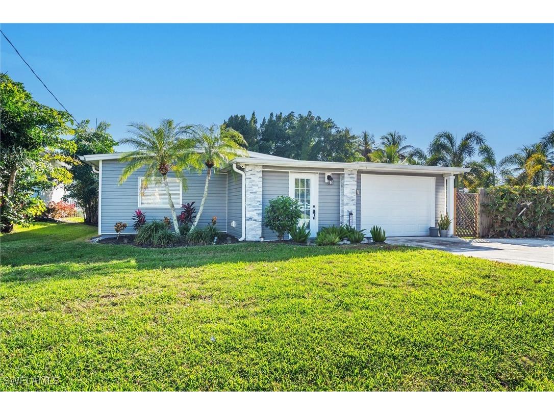2432 Lake Avenue Naples FL 34112 226001114 image30