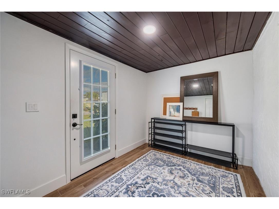 2432 Lake Avenue Naples FL 34112 226001114 image4